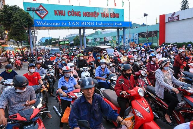 Siết chặt việc thu tiền điện tại nhà thuê, trọ- Ảnh 2.
