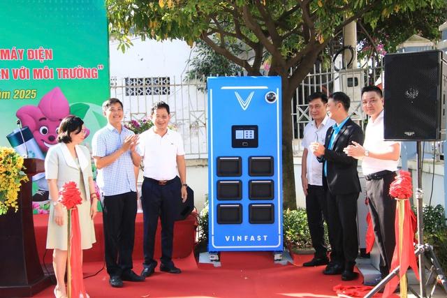Thiếu trạm sạc, sẽ không ai mua xe 'xanh'- Ảnh 1. Thiếu trạm sạc, sẽ không ai mua xe 'xanh'- Ảnh 1.