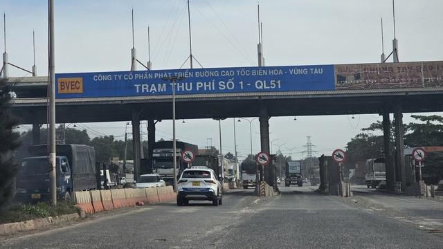 Ngân hàng đồng ý mới tháo dỡ trạm thu phí quốc lộ 51?- Ảnh 3. Ngân hàng đồng ý mới tháo dỡ trạm thu phí quốc lộ 51?- Ảnh 3.