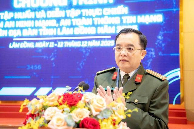 Diễn tập bảo đảm an ninh mạng tại Lâm Đồng: Cuộc chiến trên chiến trường mô phỏng - Ảnh 5. Diễn tập bảo đảm an ninh mạng tại Lâm Đồng: Cuộc chiến trên chiến trường mô phỏng - Ảnh 5.
