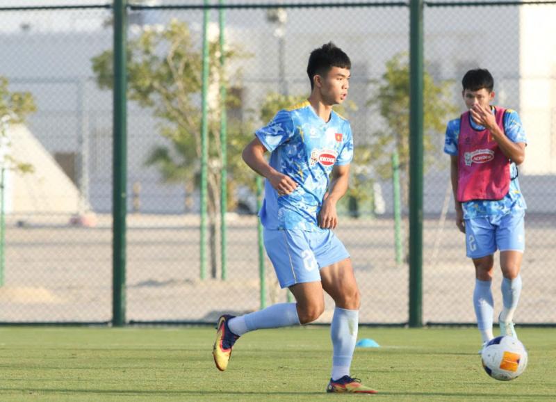 U.23 Việt Nam tập mở màn năm 2026 căng như đấu thật: Vẫn chưa biết ai bị loại, có thể là…- Ảnh 9. U.23 Việt Nam tập mở màn năm 2026 căng như đấu thật: Vẫn chưa biết ai bị loại, có thể là…- Ảnh 9.