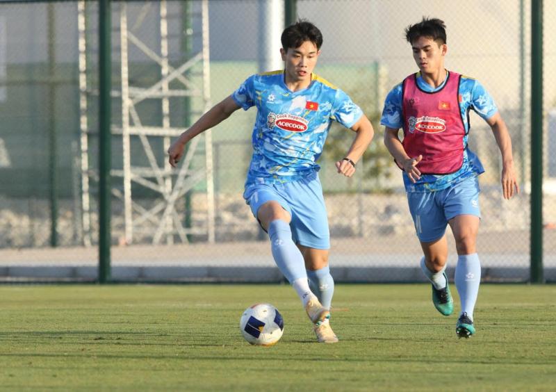 U.23 Việt Nam tập mở màn năm 2026 căng như đấu thật: Vẫn chưa biết ai bị loại, có thể là…- Ảnh 10. U.23 Việt Nam tập mở màn năm 2026 căng như đấu thật: Vẫn chưa biết ai bị loại, có thể là…- Ảnh 10.