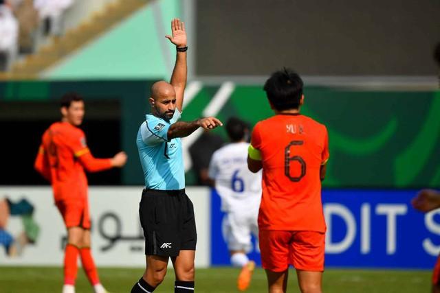 U.23 Trung Quốc bản lĩnh trên chấm luân lưu, đánh bại Uzbekistan: Đại chiến U.23 Việt Nam ở bán kết- Ảnh 2. U.23 Trung Quốc bản lĩnh trên chấm luân lưu, đánh bại Uzbekistan: Đại chiến U.23 Việt Nam ở bán kết- Ảnh 2.