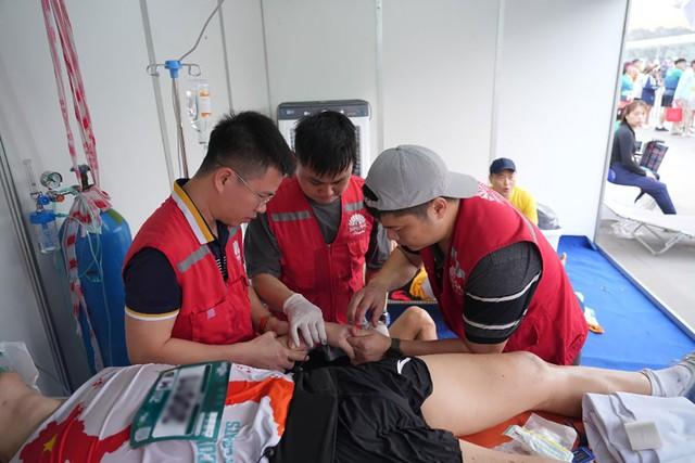 Đột quỵ khi chạy: Không dấu hiệu cảnh báo, làm sao dừng lại đúng lúc? - Ảnh 1.