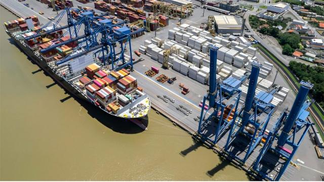Xuất nhập khẩu 2025 lập kỷ lục lịch sử- Ảnh 1. Xuất nhập khẩu 2025 lập kỷ lục lịch sử- Ảnh 1.