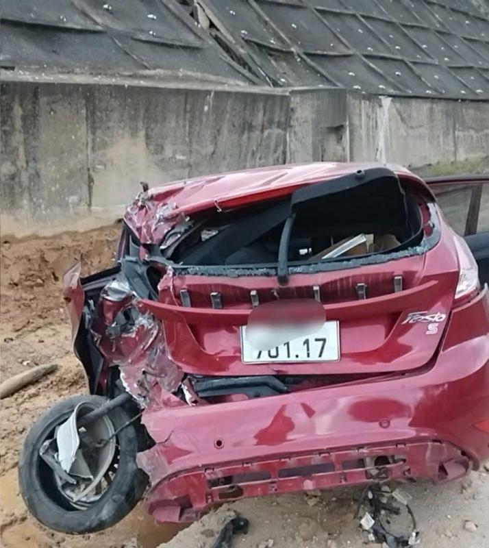 Đà Nẵng: 11 ô tô tai nạn liên hoàn trên cao tốc La Sơn - Hòa Liên- Ảnh 3. Đà Nẵng: 11 ô tô tai nạn liên hoàn trên cao tốc La Sơn - Hòa Liên- Ảnh 3.