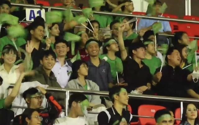 Khán giả hào hứng, phấn khích với giải bóng đá tứ hùng Care For Việt Nam 2026- Ảnh 5.