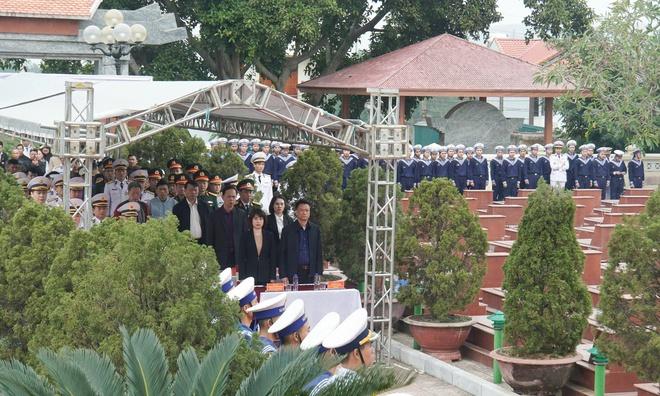 Trao bằng Tổ quốc ghi công liệt sĩ Đàm Quang Mạnh hy sinh tại quần đảo Trường Sa- Ảnh 5. Trao bằng Tổ quốc ghi công liệt sĩ Đàm Quang Mạnh hy sinh tại quần đảo Trường Sa- Ảnh 5.