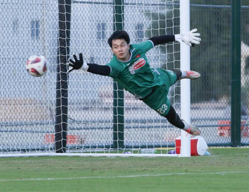 U.23 Việt Nam tập mở màn năm 2026 căng như đấu thật: Vẫn chưa biết ai bị loại, có thể là…- Ảnh 15. U.23 Việt Nam tập mở màn năm 2026 căng như đấu thật: Vẫn chưa biết ai bị loại, có thể là…- Ảnh 15.