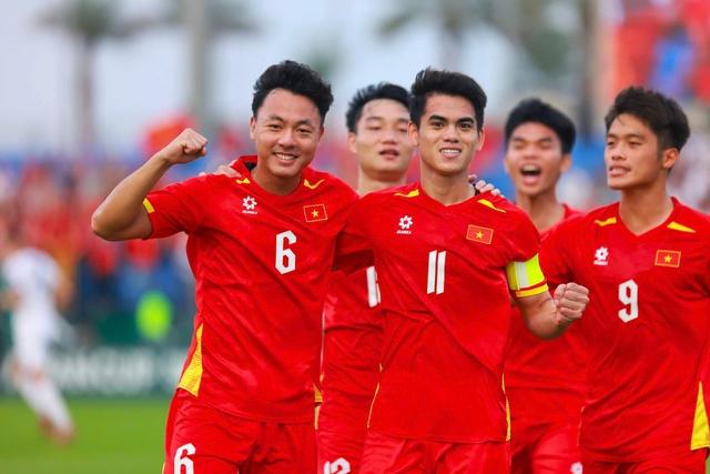 Lịch thi đấu cực hay và… cực muộn hôm nay: Kiểm chứng bản lĩnh của U.23 Việt Nam- Ảnh 1. Lịch thi đấu cực hay và… cực muộn hôm nay: Kiểm chứng bản lĩnh của U.23 Việt Nam- Ảnh 1.