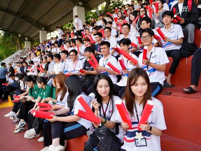 Khai mạc giải bóng đá Thanh Niên sinh viên VN lần IV - 2026 cúp THACO- Ảnh 2. Khai mạc giải bóng đá Thanh Niên sinh viên VN lần IV - 2026 cúp THACO- Ảnh 2.