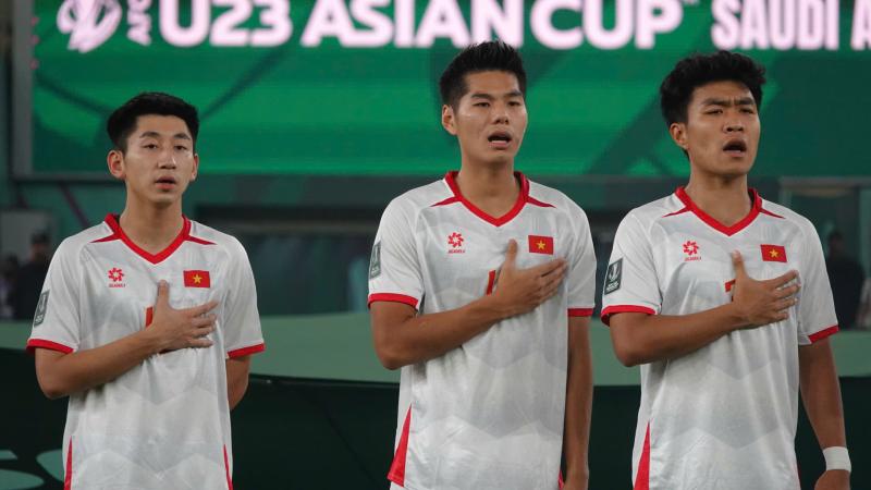 'Điềm lành' chiến thắng của U.23 Việt Nam: Nụ cười Đình Bắc- Ảnh 3. 'Điềm lành' chiến thắng của U.23 Việt Nam: Nụ cười Đình Bắc - Ảnh 4.