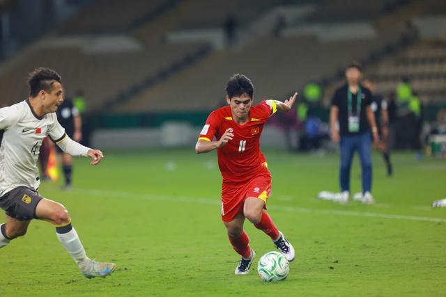 U.23 Việt Nam đừng ‘gặm nhấm’ nỗi buồn quá lâu, hãy lại tỏa sáng trước khi chia tay U.23 châu Á- Ảnh 4.