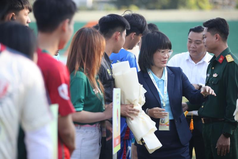 Khai mạc khu vực Duyên hải miền Trung: Lan tỏa không chỉ tình yêu bóng đá...- Ảnh 7. Khai mạc khu vực Duyên hải miền Trung: Lan tỏa không chỉ tình yêu bóng đá...- Ảnh 7.