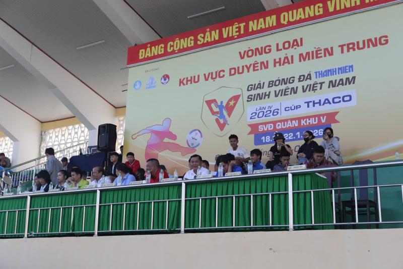 Khai mạc khu vực Duyên hải miền Trung: Lan tỏa không chỉ tình yêu bóng đá...- Ảnh 1. Khai mạc khu vực Duyên hải miền Trung: Lan tỏa không chỉ tình yêu bóng đá...- Ảnh 1.