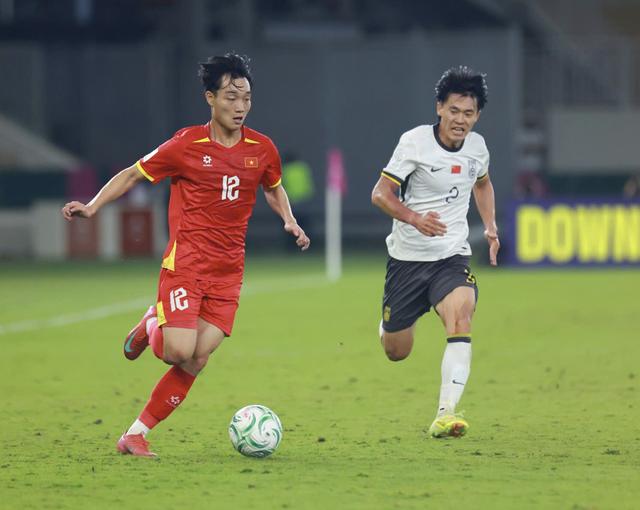 HLV Kim Sang-sik xin lỗi, nói rõ lý do U.23 Việt Nam bại trận: ‘Tôi bất ngờ khi Trung Quốc đã…’ - Ảnh 2.