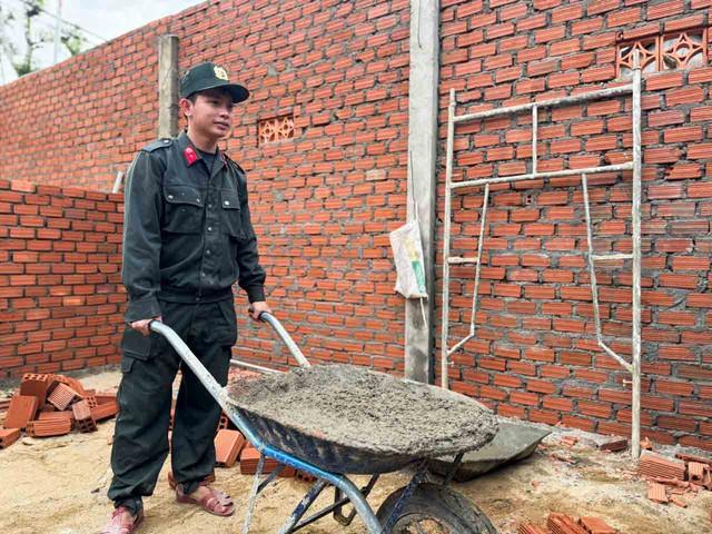 Xây nhà cho dân giữa đại ngàn Trường Sơn - Ảnh 4.