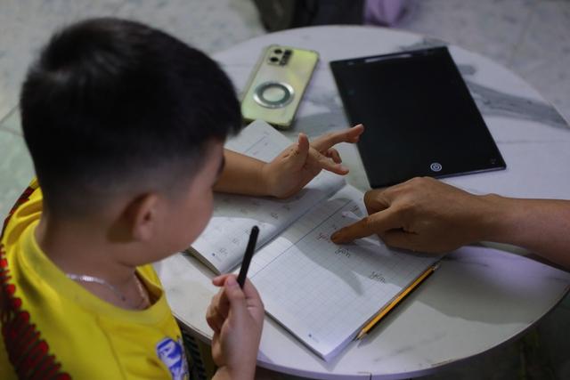 'Siêu phường' nhiều khu công nghiệp nhất: Nhắc đến con trai, mắt ông Tài sáng lên- Ảnh 3.