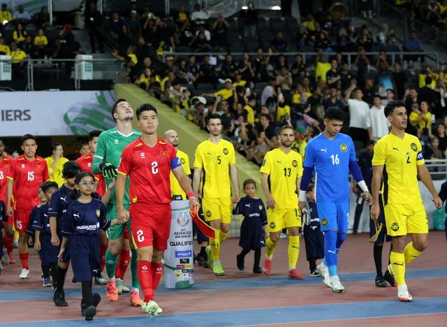 Chuyên gia Malaysia kêu gọi cầu thủ sang Việt Nam lập nghiệp, Ban Chấp hành FAM chưa từ chức - Ảnh 2. Chuyên gia Malaysia kêu gọi cầu thủ sang Việt Nam lập nghiệp, Ban Chấp hành FAM chưa từ chức - Ảnh 2.
