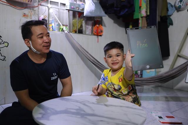 'Siêu phường' nhiều khu công nghiệp nhất: Nhắc đến con trai, mắt ông Tài sáng lên- Ảnh 2.