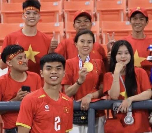 Mẹ Lê Phát chúc sinh nhật con trai tuổi 19 thật mạnh khỏe và thành công- Ảnh 1.
