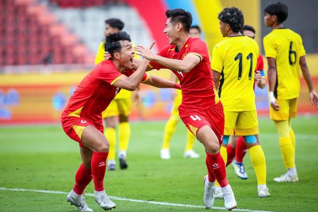 'Hòn đá tảng' Hiểu Minh sẽ kế thừa Đình Trọng làm lá chắn thép trước U.23 Jordan- Ảnh 2.