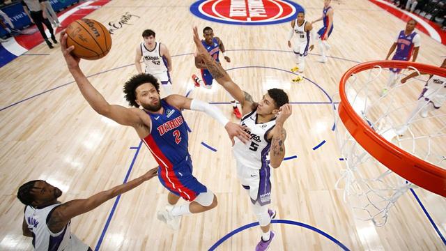NBA và UFC cùng Ngoại hạng Anh: 3 'ông lớn' thể thao đã có mặt trên FPT Play- Ảnh 1. NBA và UFC cùng Ngoại hạng Anh: 3 'ông lớn' thể thao đã có mặt trên FPT Play- Ảnh 1.