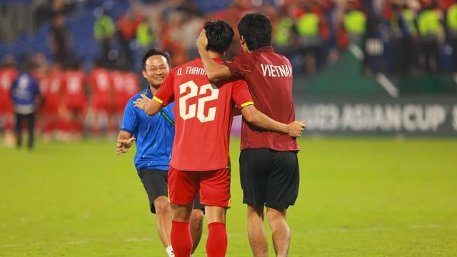 'Người không phổi' đóng đinh 2 chiến thắng cảm xúc cho U.23 Việt Nam: Quá xuất sắc- Ảnh 5. 'Người không phổi' đóng đinh 2 chiến thắng cảm xúc cho U.23 Việt Nam: Quá xuất sắc- Ảnh 5.