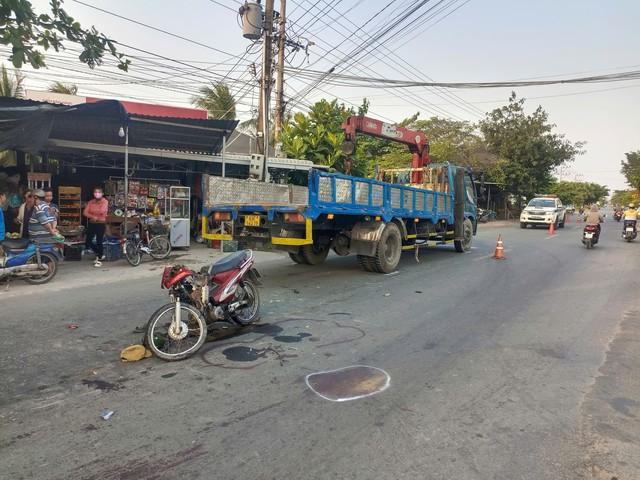 Đồng Tháp: Người đàn ông tử vong sau va chạm với xe cẩu- Ảnh 1. Đồng Tháp: Người đàn ông tử vong sau va chạm với xe cẩu- Ảnh 1.
