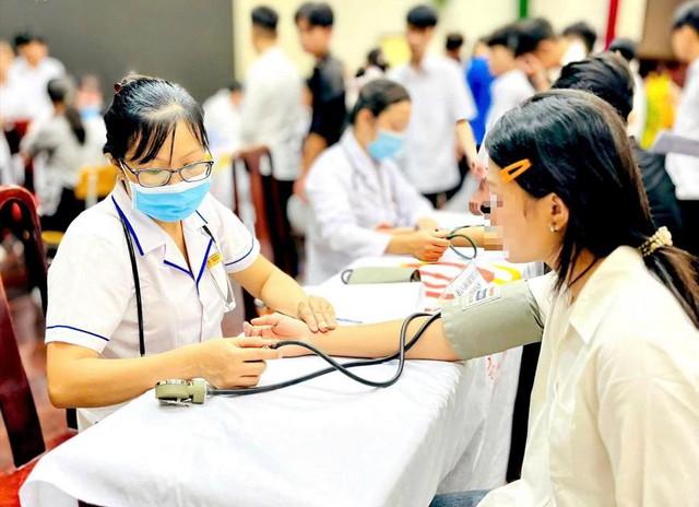 Đồng Nai hỗ trợ 100% bảo hiểm y tế cho nhiều nhóm đối tượng- Ảnh 1. Đồng Nai hỗ trợ 100% bảo hiểm y tế cho nhiều nhóm đối tượng- Ảnh 1.