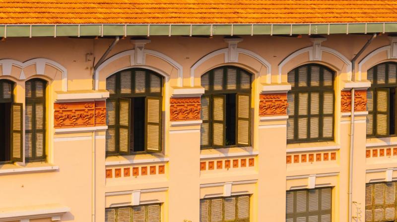 Tòa nhà cổ 111 năm tuổi gần chợ Bến Thành ở TP.HCM có gì đặc biệt?- Ảnh 5. Tòa nhà cổ 111 năm tuổi gần chợ Bến Thành ở TP.HCM có gì đặc biệt?- Ảnh 5.