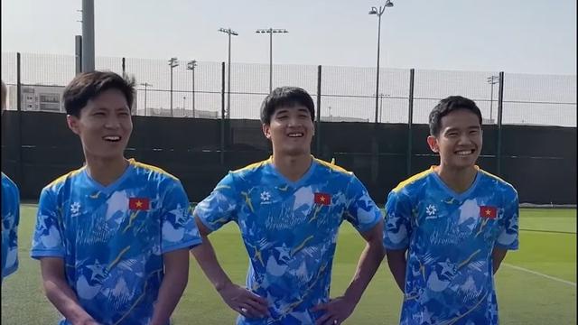 Không nghỉ ngơi, U.23 Việt Nam tập ngay cho bán kết: HLV Kim 'nhớ phở nhưng đợi xong 2 trận cuối’ - Ảnh 5. Không nghỉ ngơi, U.23 Việt Nam tập ngay cho bán kết: HLV Kim 'nhớ phở nhưng đợi xong 2 trận cuối’ - Ảnh 5.
