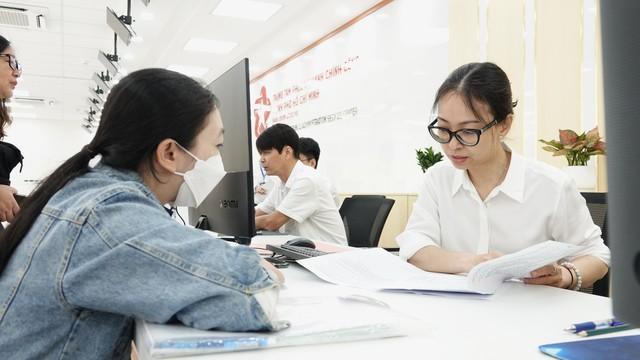 TP.HCM yêu cầu cán bộ, công chức 'làm việc đến nơi đến chốn'- Ảnh 3. TP.HCM yêu cầu cán bộ, công chức 'làm việc đến nơi đến chốn'- Ảnh 3.