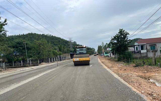 Nâng cấp quốc lộ 28B nối Phan Thiết - Đà Lạt trước Tết Nguyên đán Bính Ngọ - Ảnh 4.