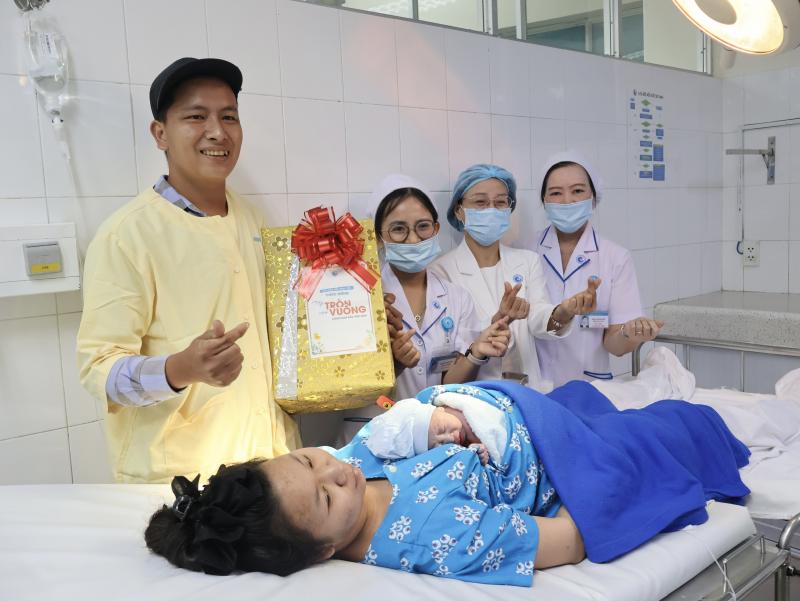 Những em bé ‘0 giờ’ chào đón năm mới 2026, mong thành nhân tài- Ảnh 10. Những em bé ‘0 giờ’ chào đón năm mới 2026, mong thành nhân tài- Ảnh 10.