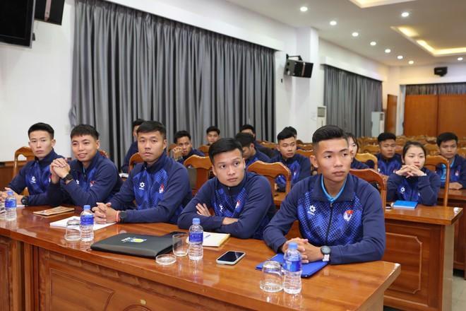 VFF tổ chức tập huấn đặc biệt, 65/66 trọng tài Việt Nam đạt chuẩn thể lực- Ảnh 4.