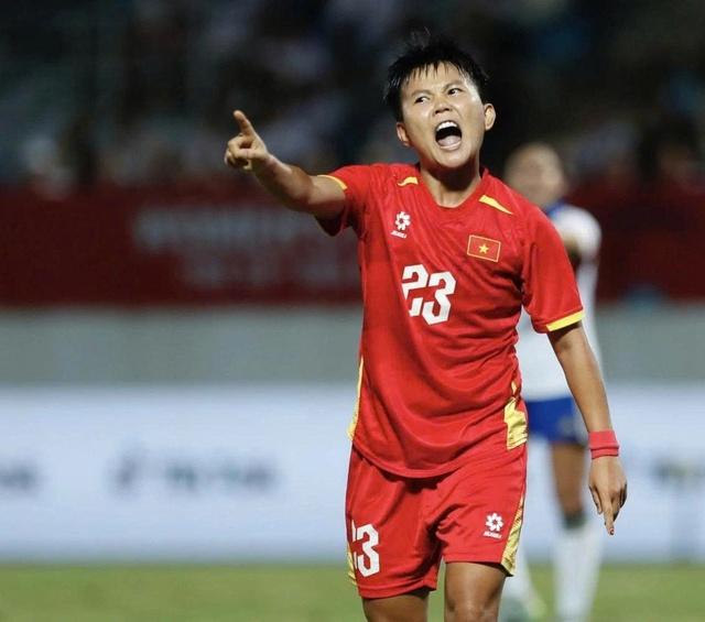 Bất ngờ: Trọng tài khiến đội tuyển nữ Việt Nam mất oan HCV SEA Games vẫn không bị tước danh hiệu FIFA- Ảnh 2.