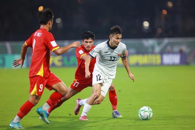 Báo Kyrgyzstan: 'Chúng ta thi đấu tuyệt hay nhưng U.23 Việt Nam xuất sắc, bản lĩnh hơn'- Ảnh 1. Báo Kyrgyzstan: 'Chúng ta thi đấu tuyệt hay nhưng U.23 Việt Nam xuất sắc, bản lĩnh hơn'- Ảnh 1.