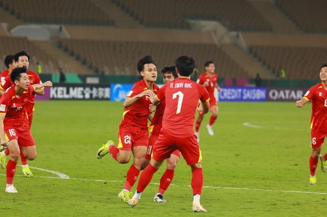 Chuyên gia Tây Á: ‘U.23 Việt Nam không phải hiện tượng nhất thời, không hề đá kiểu phô trương’- Ảnh 2. Chuyên gia Tây Á: ‘U.23 Việt Nam không phải hiện tượng nhất thời, không hề đá kiểu phô trương’- Ảnh 2.