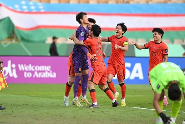 U.23 Việt Nam quyết thắng U.23 Trung Quốc để vào chung kết châu Á- Ảnh 1. U.23 Việt Nam quyết thắng U.23 Trung Quốc để vào chung kết châu Á- Ảnh 1.