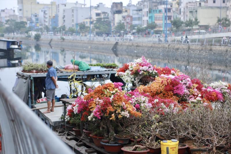 TP.HCM nhìn từ sông Sài Gòn - Kỳ 2: Bến Bình Đông 'giữ nhịp' xuân - Ảnh 10. TP.HCM nhìn từ sông Sài Gòn - Kỳ 2: Bến Bình Đông 'giữ nhịp' xuân - Ảnh 10.