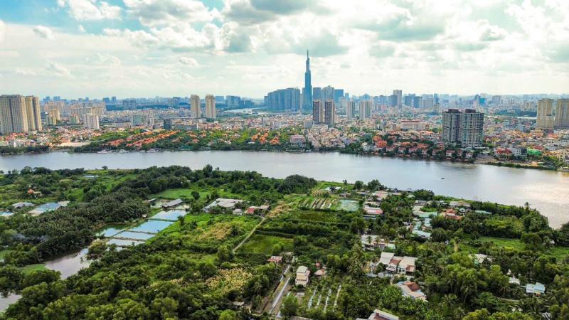 TP.HCM nhìn từ sông Sài Gòn: Thanh Đa 'độc bản', nhà chọc trời chờ mọc- Ảnh 3. TP.HCM nhìn từ sông Sài Gòn: Thanh Đa 'độc bản', nhà chọc trời chờ mọc- Ảnh 3.