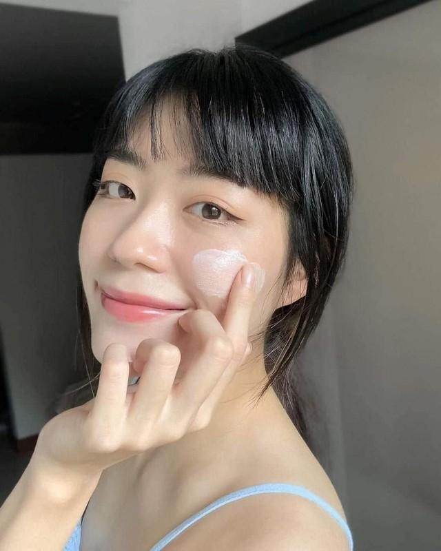 Sát Tết mới cuống skincare: 5 sai lầm khiến da ‘banh’ không kịp phục hồi- Ảnh 4. Sát Tết mới cuống skincare: 5 sai lầm khiến da ‘banh’ không kịp phục hồi- Ảnh 4.