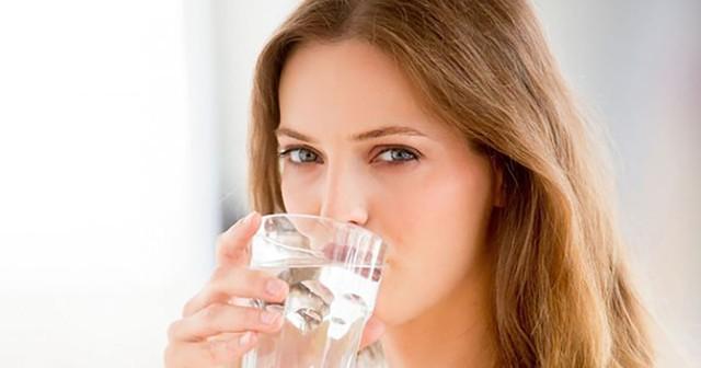 Đi chơi tết liên tục mà da vẫn căng mịn, trắng hồng: Bí quyết skincare gọn nhẹ- Ảnh 4. Đi chơi tết liên tục mà da vẫn căng mịn, trắng hồng: Bí quyết skincare gọn nhẹ- Ảnh 4.