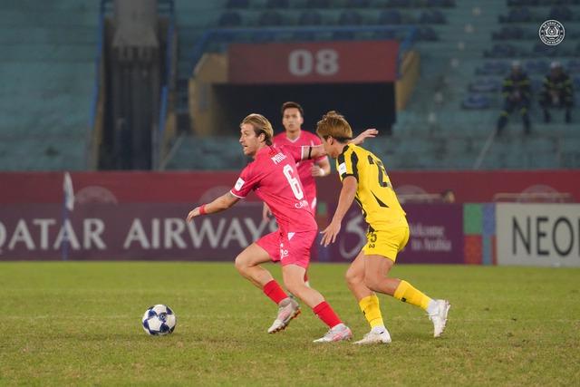 HLV Polking nói thẳng về án phạt của AFC: 'CLB CAHN không chối bỏ trách nhiệm, nhưng...'- Ảnh 2. HLV Polking nói thẳng về án phạt của AFC: 'CLB CAHN không chối bỏ trách nhiệm, nhưng...'- Ảnh 2.