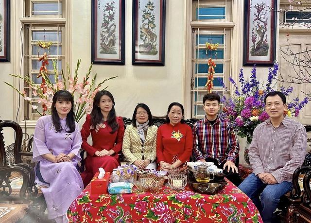 Tết của ký ức, tết của tương lai- Ảnh 9. Tết của ký ức, tết của tương lai- Ảnh 9.
