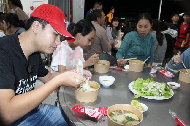 Điều đặc biệt về chuyến xe nghĩa tình ‘bao’ từ A đến Z - Ảnh 7.