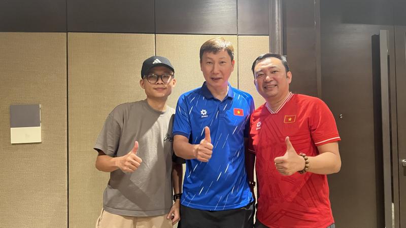 HLV Kim Sang-sik và câu chuyện xúc động được kể trong ngày tết, nhớ vợ con và quê hương Hàn Quốc…- Ảnh 4. HLV Kim Sang-sik và câu chuyện xúc động được kể trong ngày tết, nhớ vợ con và quê hương Hàn Quốc…- Ảnh 4.