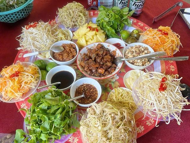 Sò huyết sông Roòn: Hương vị quê hương Quảng Trị trong từng món ăn - Ảnh 1. Sò huyết sông Roòn: Hương vị quê hương Quảng Trị trong từng món ăn - Ảnh 1.