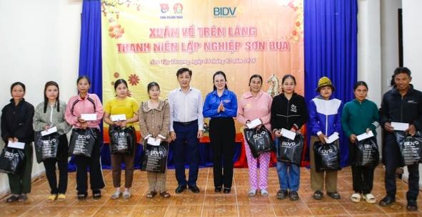 Xuân ấm áp trên Làng thanh niên lập nghiệp Sơn Bua- Ảnh 1.